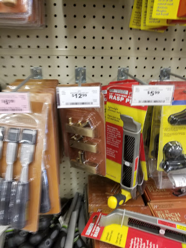 Hardware Store «Harbor Freight Tools», reviews and photos, 2418 Commercial Way, Spring Hill, FL 34606, USA