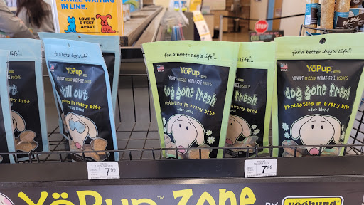 Pet Supply Store «Petco Animal Supplies», reviews and photos, 6137 Mid Rivers Mall Dr, St Charles, MO 63304, USA