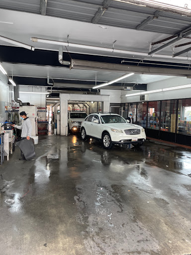 Martin's Service Center Corporation en West New York