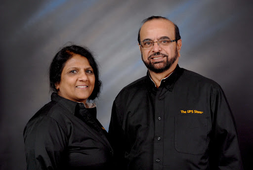 Shipping and Mailing Service «The UPS Store», reviews and photos, 9624 S Cicero Ave, Oak Lawn, IL 60453, USA