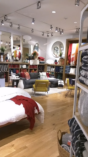 Furniture Store «west elm», reviews and photos, 180 University Ave, Palo Alto, CA 94301, USA