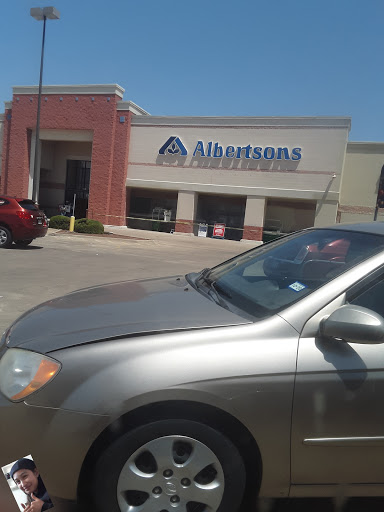 Grocery Store «Albertsons», reviews and photos, 210 W Katherine P Raines Rd, Cleburne, TX 76033, USA