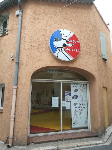 École d'arts martiaux Aïkibudo Nagisa Dojo Antibes