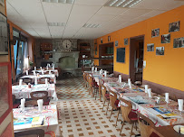 Atmosphère du Restaurant Le Coup de Frein à Emondeville - n°3