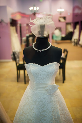 Bridal Shop «J Birds Bridal Boutique», reviews and photos, 5526 Sepulveda Blvd, Culver City, CA 90230, USA