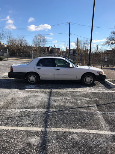 Used Car Dealer «Paramount Auto & Truck Sales», reviews and photos, 2035 E Lehigh Ave, Philadelphia, PA 19125, USA