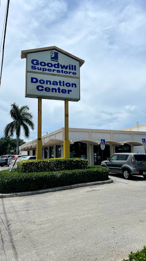 Thrift Store «Goodwill Superstore», reviews and photos, 3149 Hallandale Beach Blvd, Hallandale Beach, FL 33009, USA