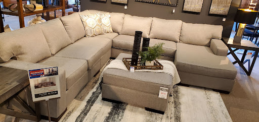 Furniture Store «Ashley HomeStore», reviews and photos, 4771 S 27th St, Greenfield, WI 53220, USA