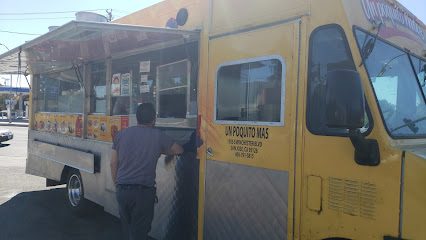 UN POQUITO MAS FOOD TRUCK