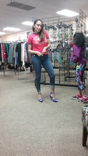 Used Clothing Store «Clothes Mentor», reviews and photos, 1369 Wilmington Pike, West Chester, PA 19382, USA