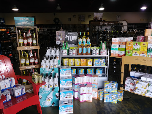 Shopping Mall «Cheers Wine & Liquor», reviews and photos, 112 Bradford Blvd, Gordonsville, TN 38563, USA