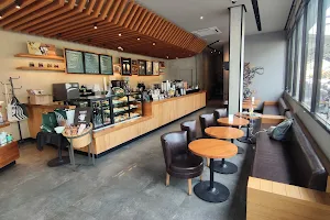 Starbucks Ngaliyan image