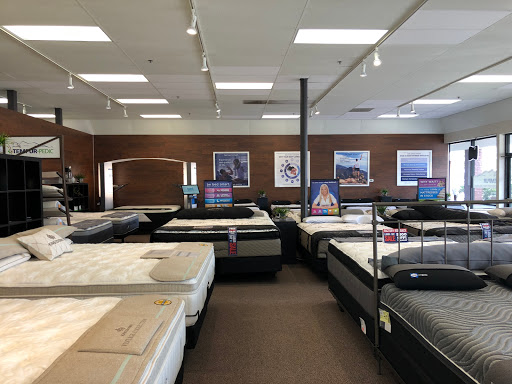 Mattress Store «BedMart Mattress Superstores Hillsboro», reviews and photos, 2275 SE Tualatin Valley Hwy, Hillsboro, OR 97123, USA