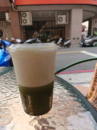 Louisa Coffee 路易．莎咖啡(高雄重上門市)