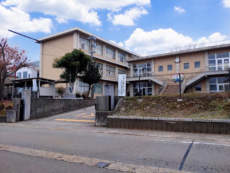 石川県立小松商業高等学校