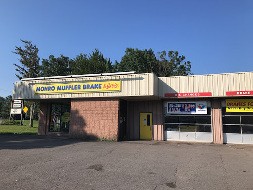 Auto Repair Shop «Monro Muffler Brake & Service», reviews and photos, 3051 PA-940, Mt Pocono, PA 18344, USA