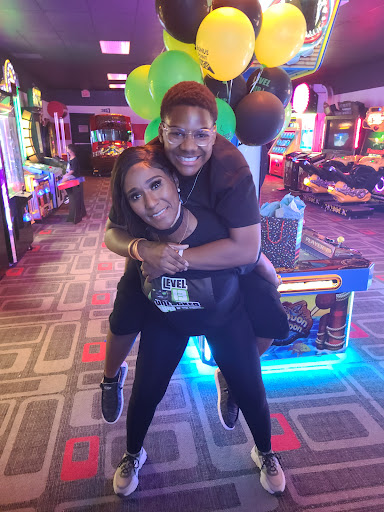 Bowling Alley «Brunswick Zone Thousand Oaks Bowl», reviews and photos, 4330 Thousand Oaks, San Antonio, TX 78217, USA