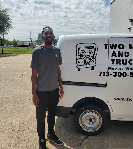Moving and Storage Service «Two Men and a Truck», reviews and photos, 12703 Capricorn St #900, Stafford, TX 77477, USA