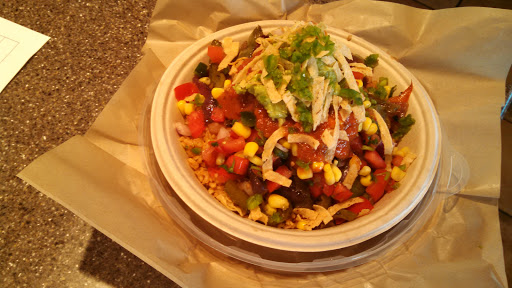 Mexican Restaurant «QDOBA Mexican Eats», reviews and photos, 398 W 14 Mile Rd, Troy, MI 48083, USA