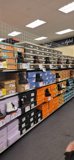 Shoe Store «Shoe Carnival», reviews and photos, 3540 McKinley Pkwy, Blasdell, NY 14219, USA