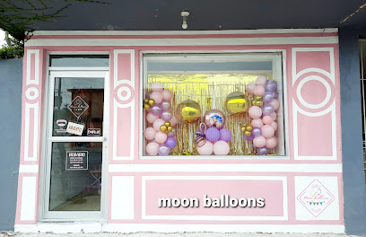 Moon Balloons