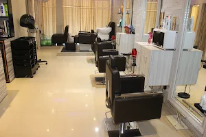 Aarna Unisex Salon & Spa : Best Unisex Salon | Best Salon And Spa in Dhekiajuli image