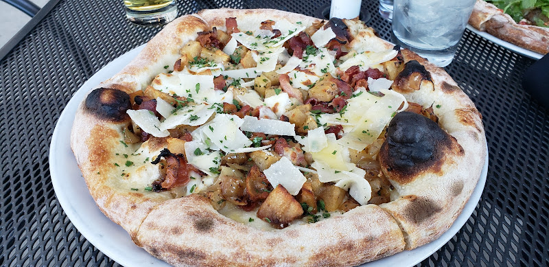 #4 best pizza place in Park Ridge - Panino's Pizzeria - Park Ridge