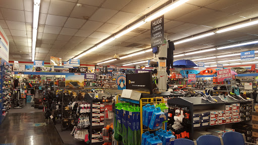 Sporting Goods Store «Big 5 Sporting Goods - El Toro», reviews and photos, 24314 Swartz Dr, Lake Forest, CA 92630, USA