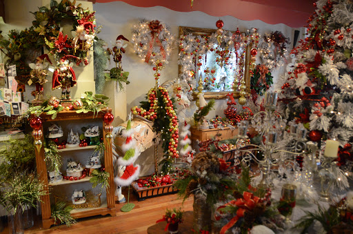 Florist «Carousel Flowers by Shamrock Garden Florist», reviews and photos, 527 S York St, Elmhurst, IL 60126, USA