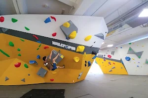 Camp5 Climbing Gym Utropolis image