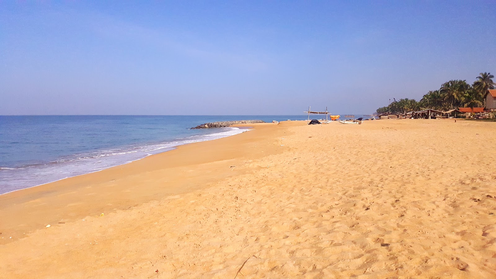 Thalwila Beach'in fotoğrafı imkanlar alanı