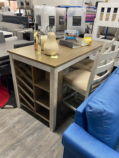 Bedroom Furniture Store «Atlantic Bedding and Furniture Annapolis», reviews and photos, 1981 Moreland Pkwy, Annapolis, MD 21401, USA