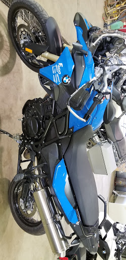 BMW Motorcycle Dealer «BMW Motorcycles Southeast Michigan», reviews and photos, 14855 Sheldon Rd, Plymouth, MI 48170, USA