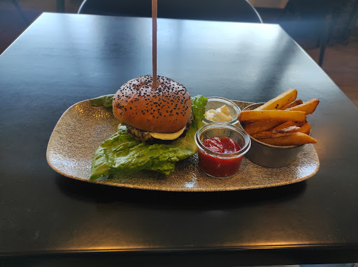 Square Cafe & Kiosk - Billund Airport in Billund, Læsø