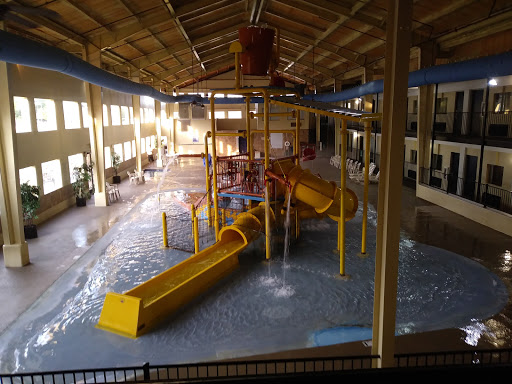 Hotel «Quality Inn & Suites West Waterpark», reviews and photos, 317 N Cedar Bluff Rd, Knoxville, TN 37923, USA