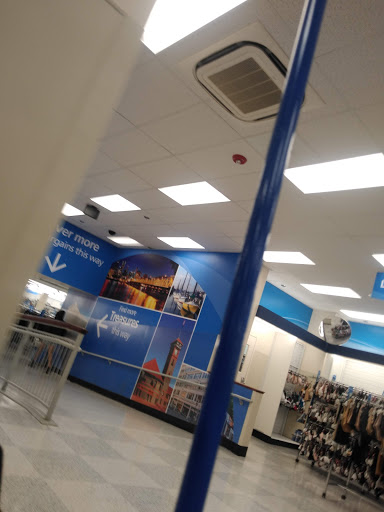 Clothing Store «Ross Dress for Less», reviews and photos, 700 SW 3rd Ave, Portland, OR 97204, USA