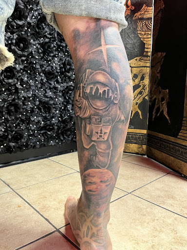 Explore orange county tattoo ideas, creative tattoo ideas in Houston, available at 333 Tattoo Studio HTX
