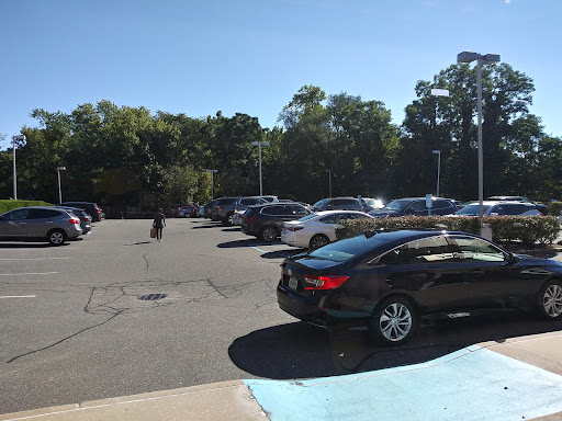 Book Store «Barnes & Noble», reviews and photos, 1542 Northern Blvd, Manhasset, NY 11030, USA