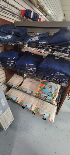 SCUBA Instructor «WOODS & WATER OUTDOOR SPORTS CENTER», reviews and photos, 124 Edwards Ave, Brandon, FL 33510, USA