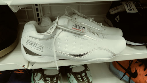 Clothing Store «Ross Dress for Less», reviews and photos, 527 Baltimore Pike, Bel Air, MD 21014, USA