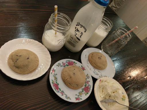 Cookie Shop «Milk Jar Cookies», reviews and photos, 5466 Wilshire Blvd, Los Angeles, CA 90036, USA