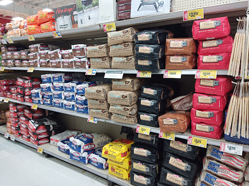 Grocery Store «H-E-B Grocery», reviews and photos, 209 N Texas Ave, Mercedes, TX 78570, USA