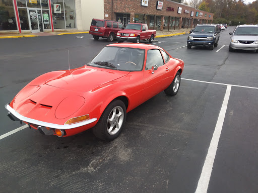 Tire Shop «Discount Tire & Auto Center», reviews and photos, 611 W Poplar St, Elizabethtown, KY 42701, USA