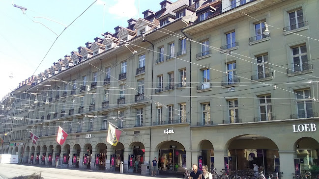 Pompidou Store - Bern Loeb - Bern