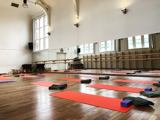Power yoga centers in Antwerp