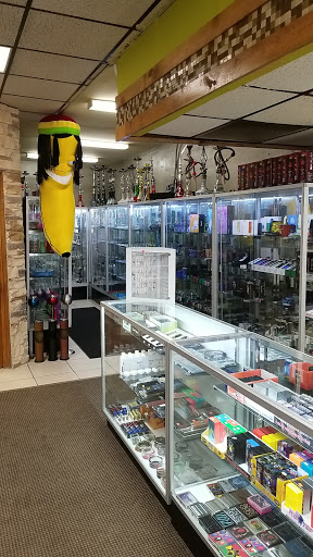 Tobacco Shop «White Bear Tobacco & E-cigs», reviews and photos, 1662 White Bear Ave, St Paul, MN 55106, USA