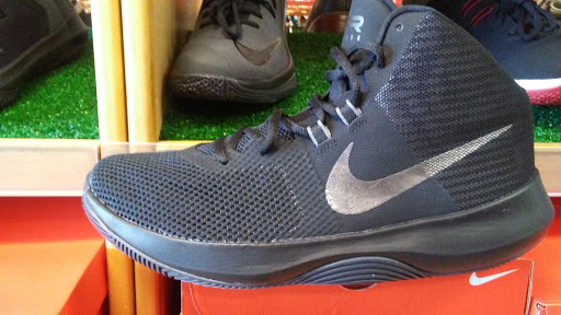 Shoe Store «WSS», reviews and photos, 104 W Foothill Blvd, Rialto, CA 92376, USA