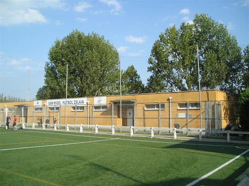 Campo De Fútbol San Miguel (Basauri)