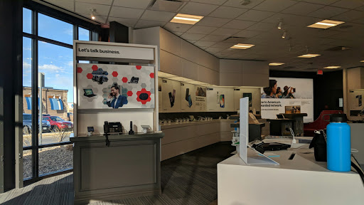 Cell Phone Store «Verizon», reviews and photos, 1234 S Hover Rd #200, Longmont, CO 80501, USA