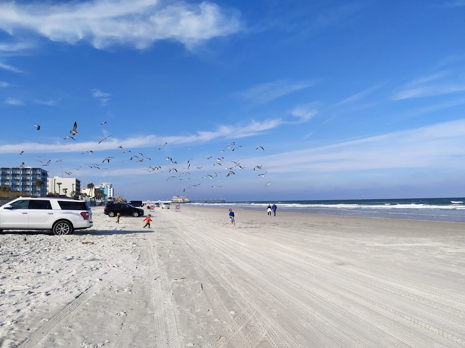 Fotografija Daytona beach z dolga ravna obala